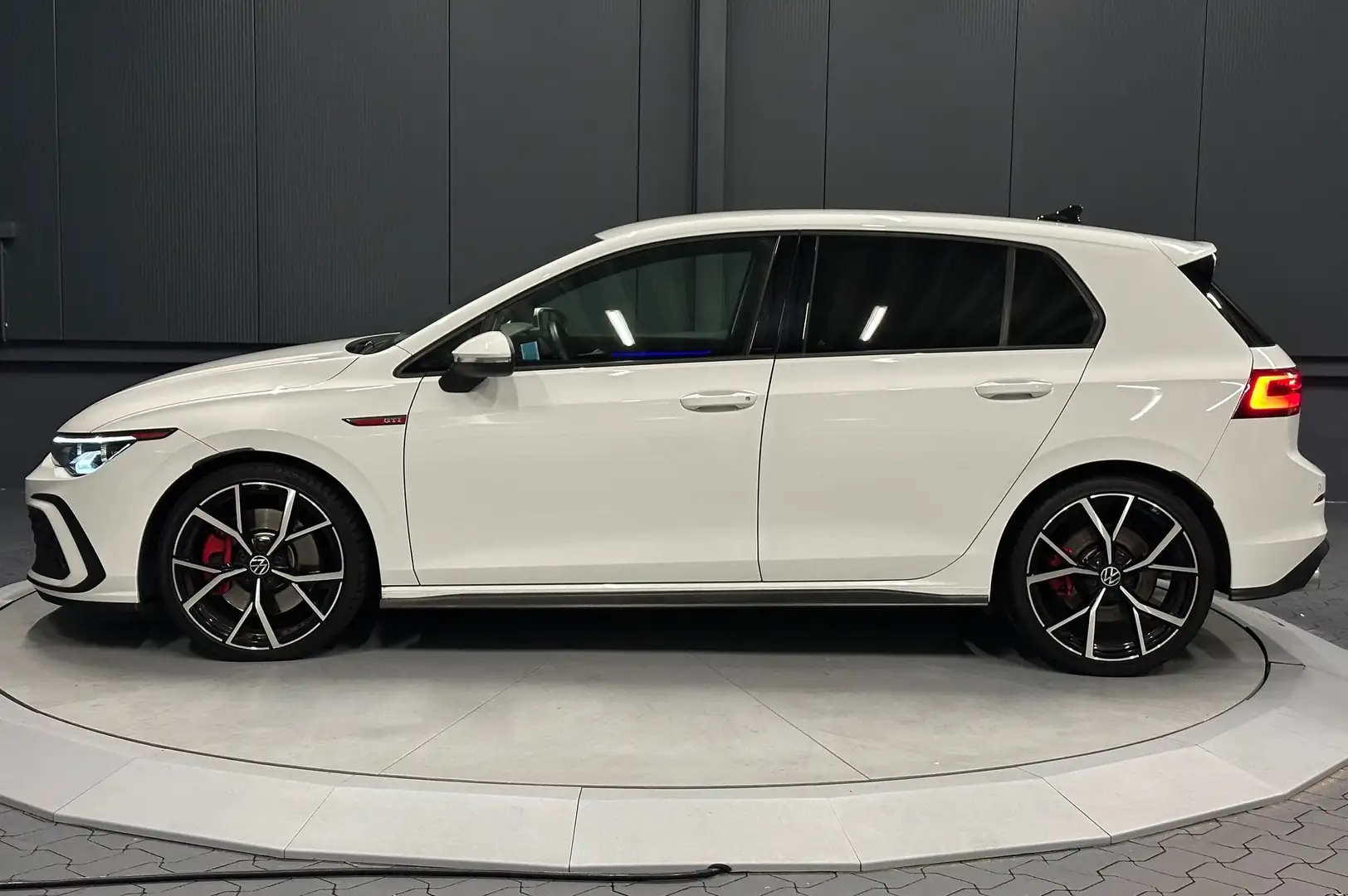 Volkswagen Golf GTI *19Zoll*Matrix*KAMERA*NAVI*Side-Assist* White - 2