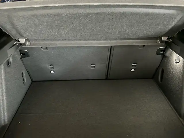 BMW 1 Series view 12