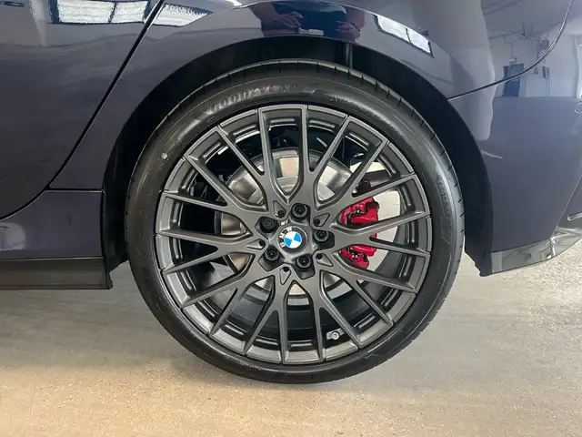 BMW 1 Series view 13