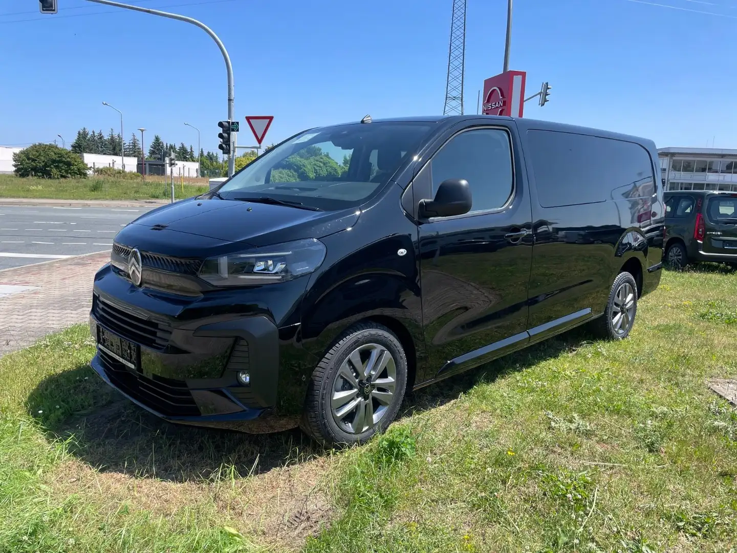Citroen Jumpy Kasten Lang Doppelkabine*LED*NAVI*AHZV*DAB Schwarz - 1
