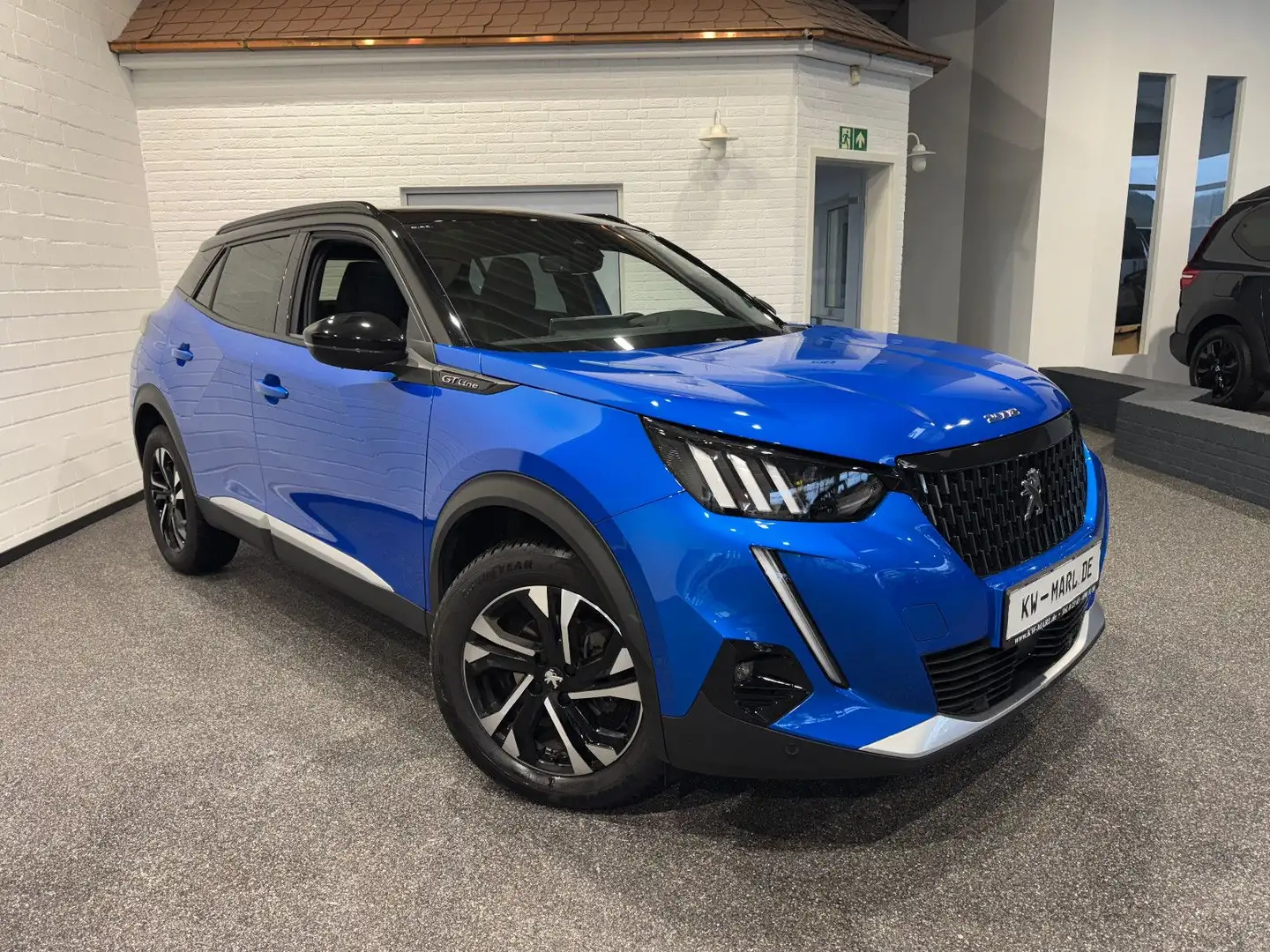 Peugeot 2008 GT-Line AUTOM. PANO NAVI+CAM KLIMAAUTO LED Blau - 2