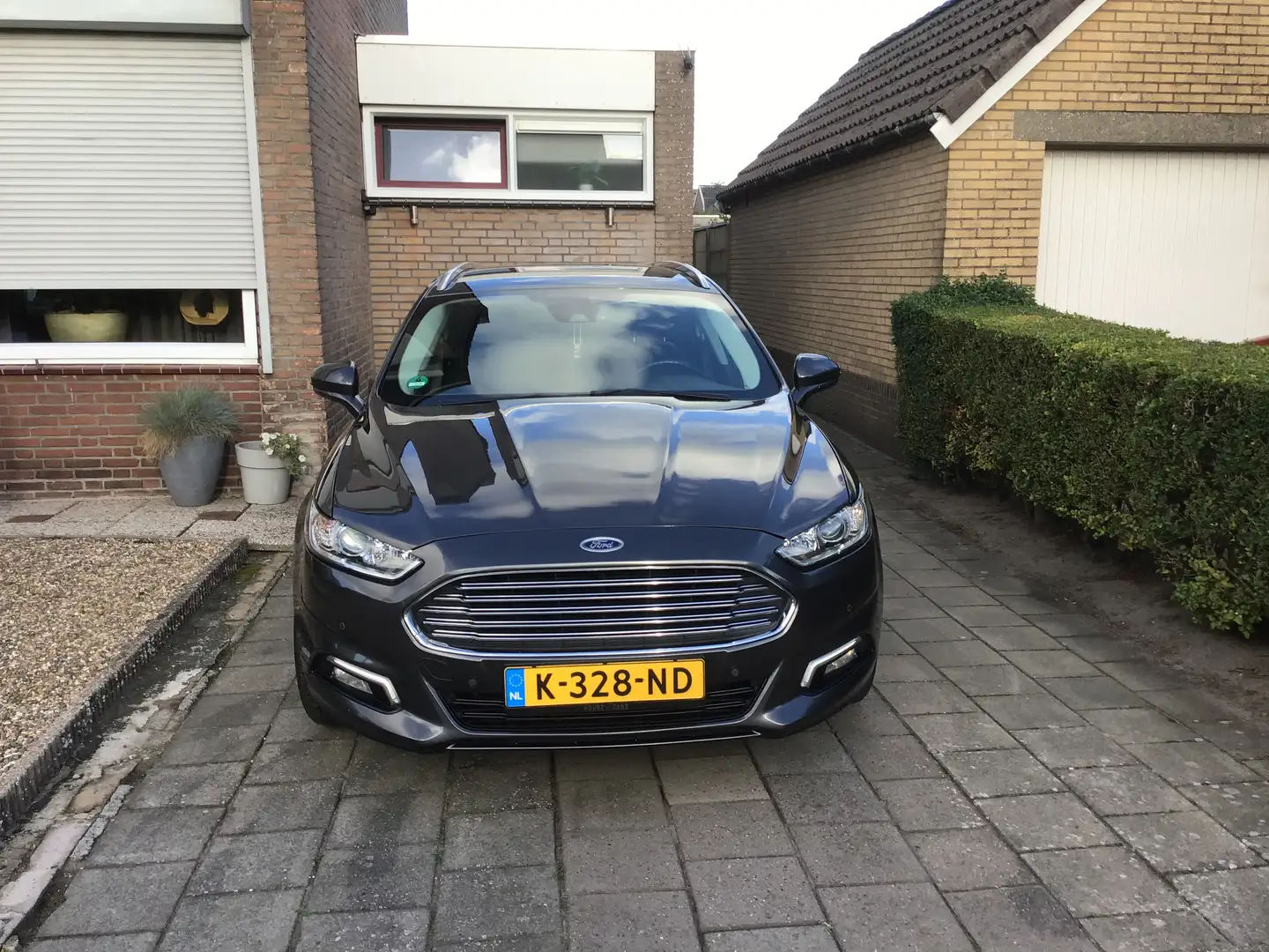 Ford Mondeo 1.5 Titanium Grijs - 2