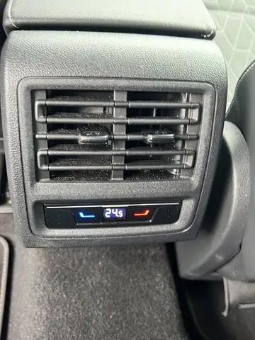 Volkswagen Golf view 16