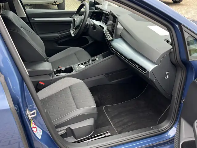 Volkswagen Golf view 19