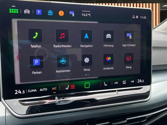 Volkswagen Golf view 8