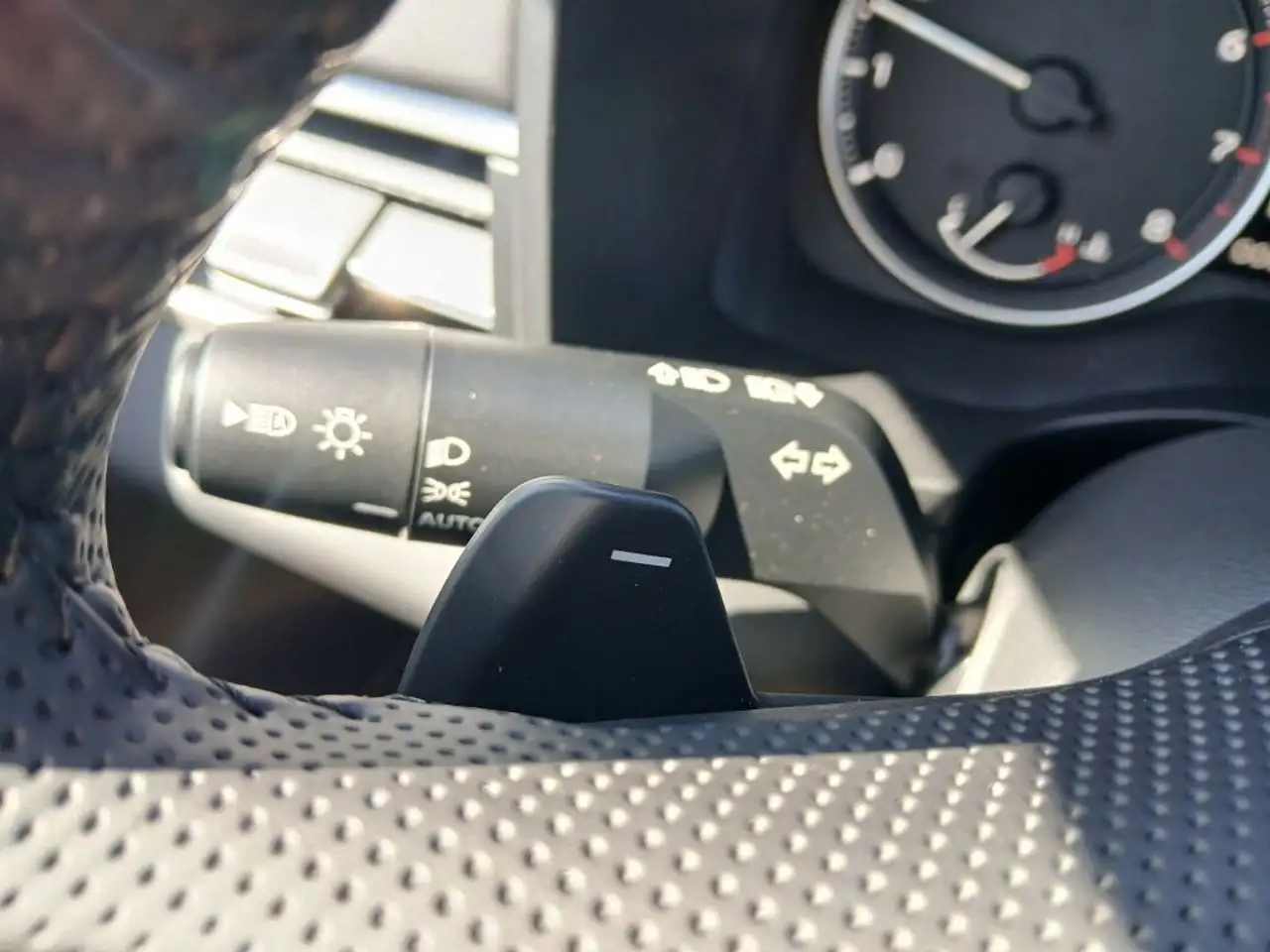 Mitsubishi Outlander снимка Mitsubishi Outlander