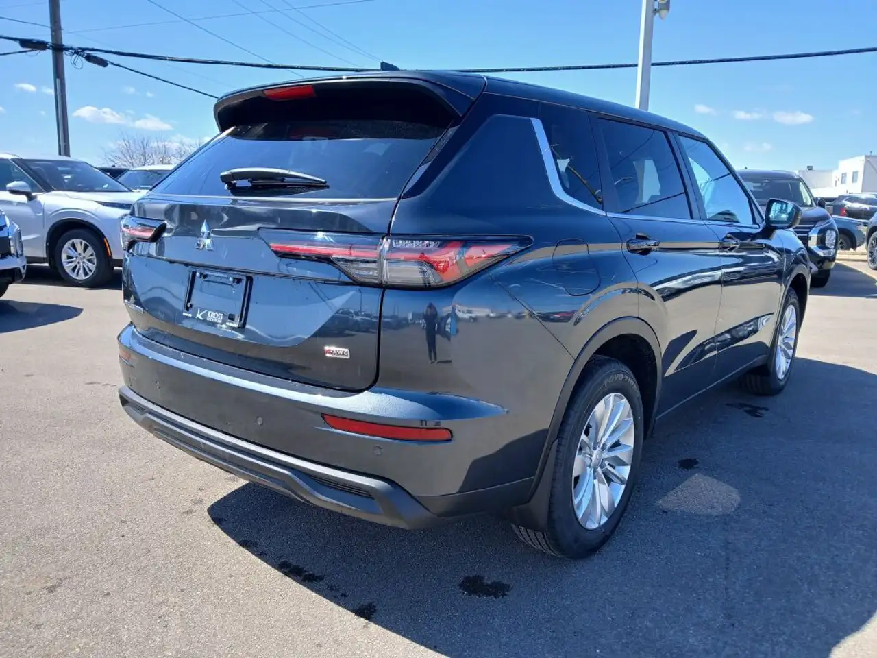 Mitsubishi Outlander снимка Mitsubishi Outlander