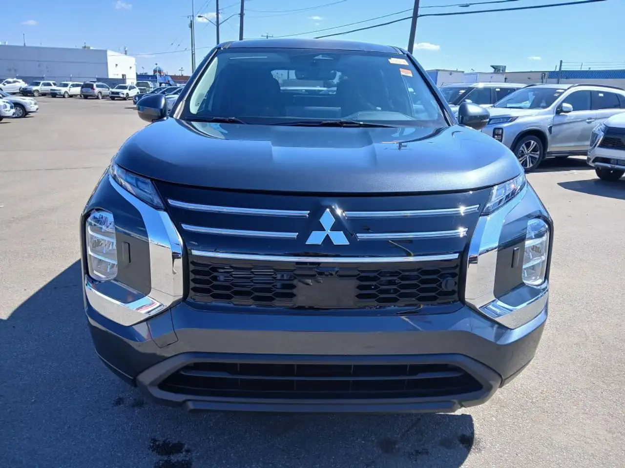 Mitsubishi Outlander снимка Mitsubishi Outlander