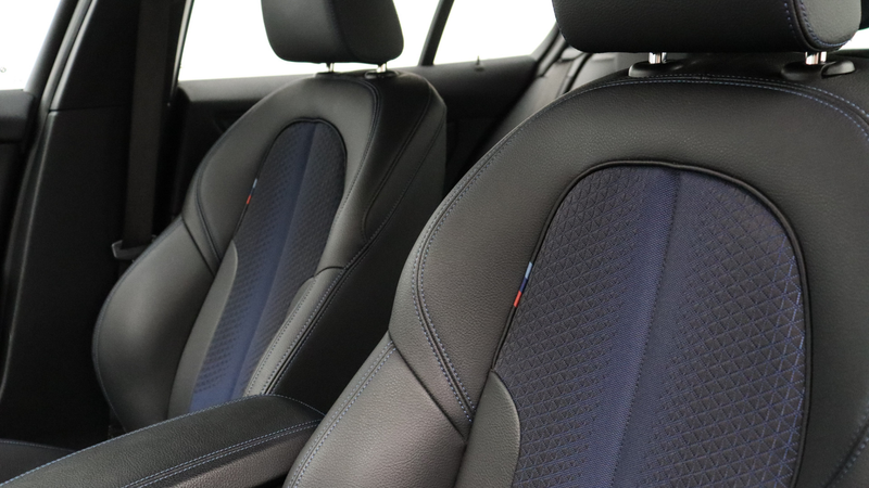 BMW 120 1-serie 120i Executive M-Sport | Live Cockpit Prof — photo 15