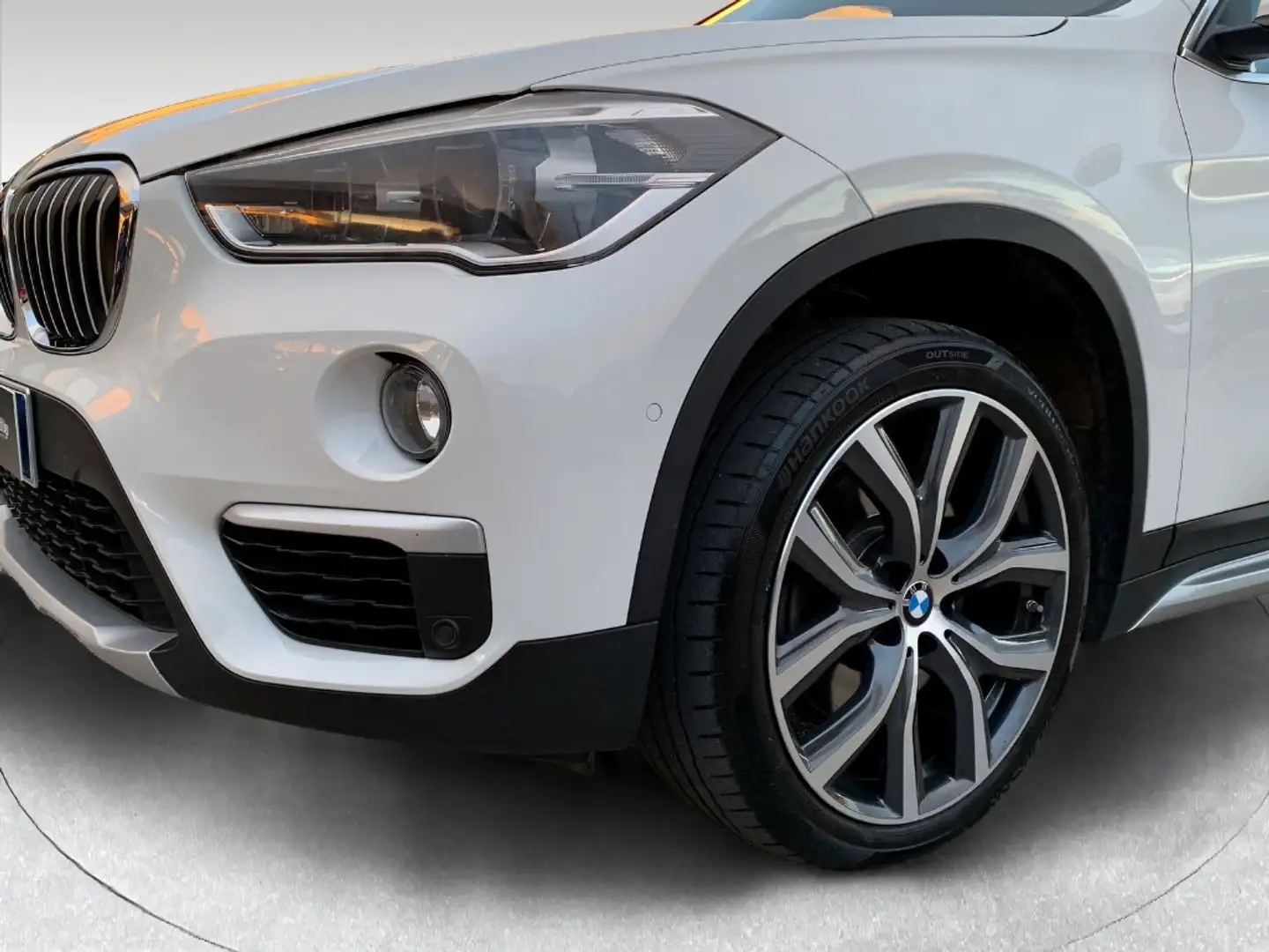 BMW X1 sdrive20d xLine auto Bianco - 2