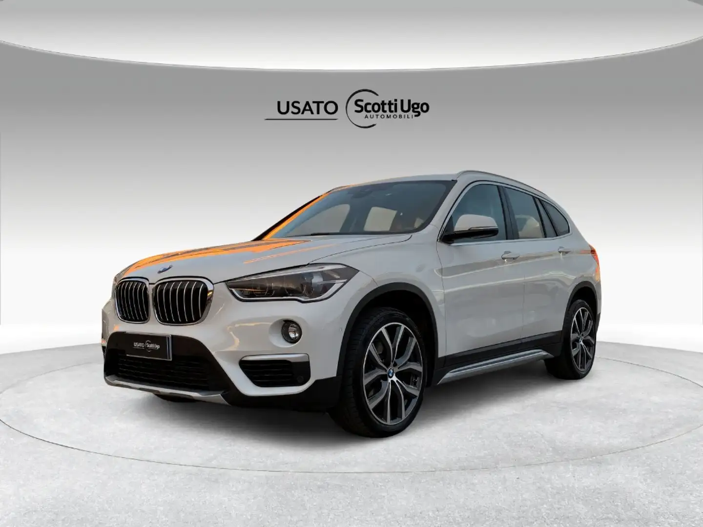 BMW X1 sdrive20d xLine auto Bianco - 1