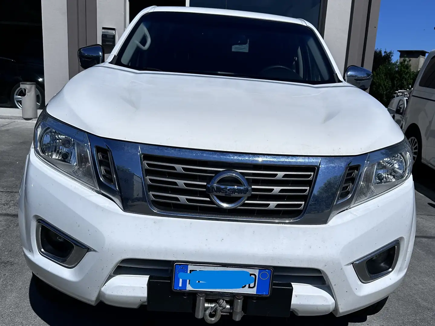 Nissan Navara 2.5 dci d.cab N CONNECTA 163 CV GANCIO VERRICCELLO Bianco - 1