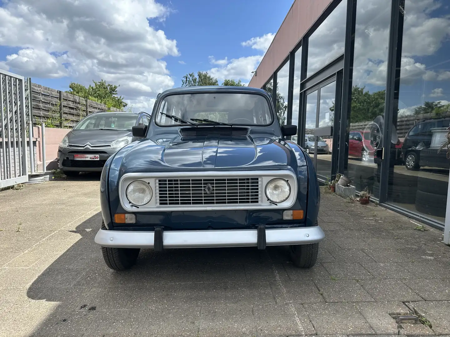 Renault R 4 4L - 1