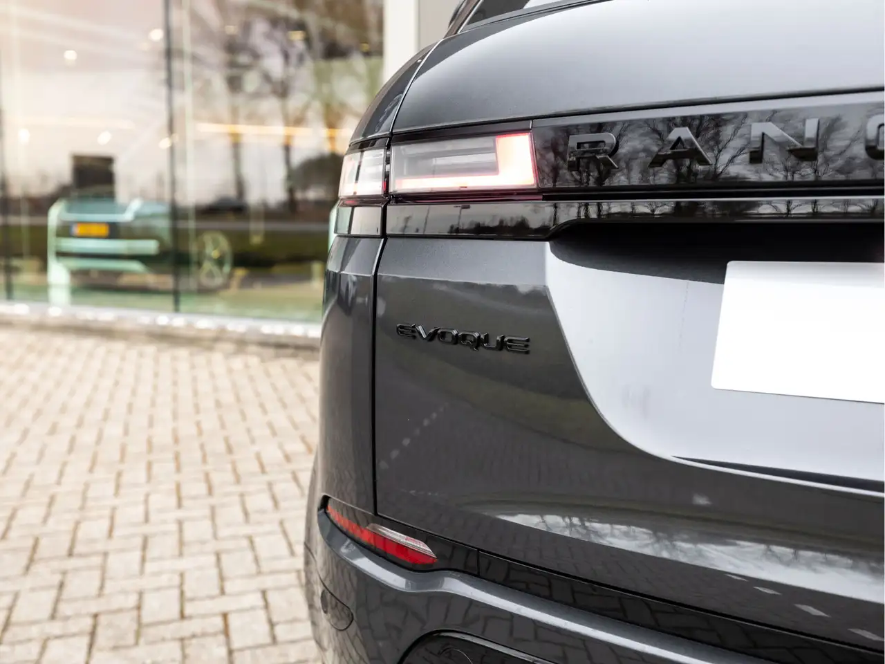 Land Rover Range Rover Evoque 2026 — фото 33