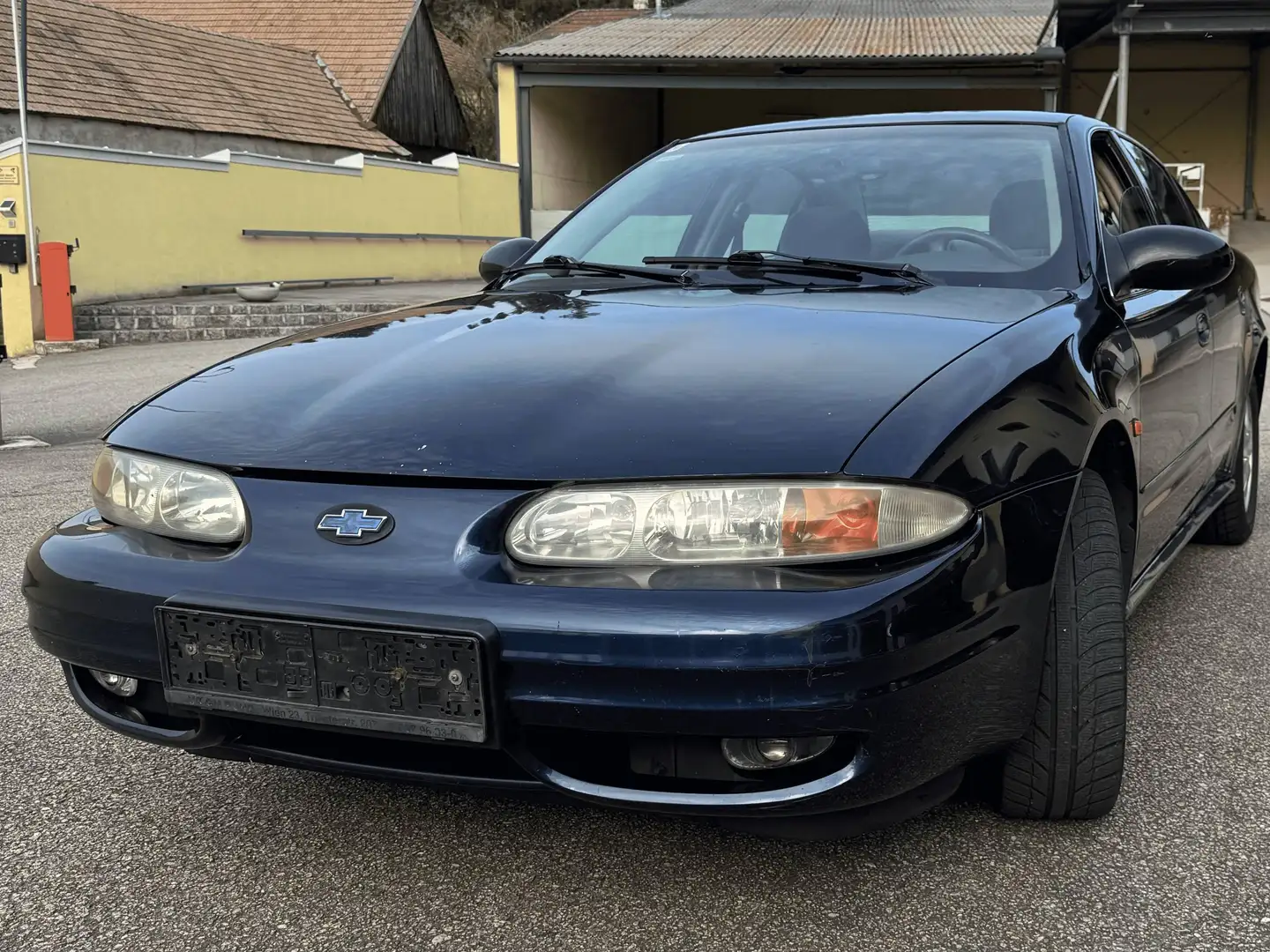 Chevrolet Alero Alero 2,4 SA-Paket Aut. Blau - 2