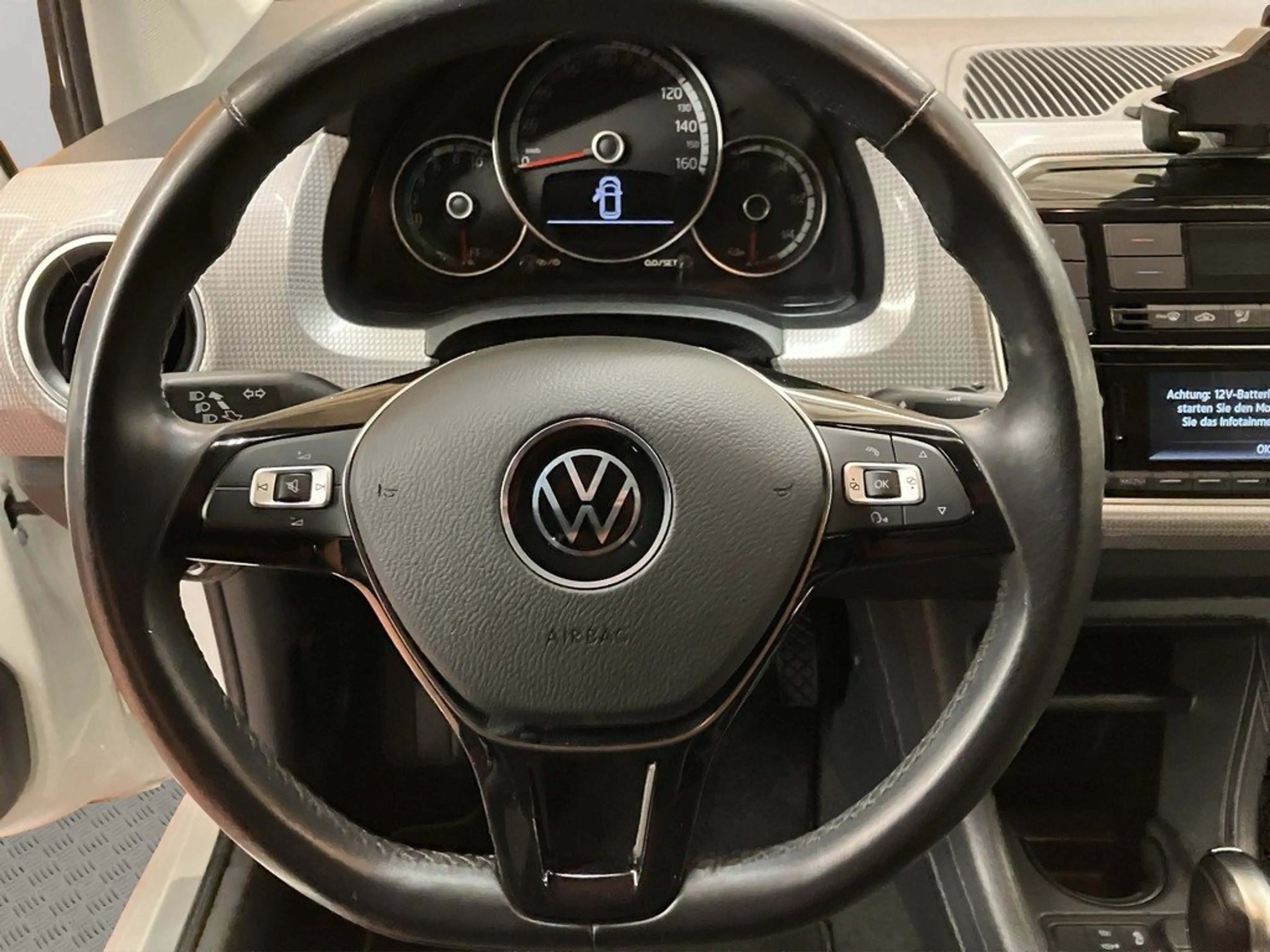 Volkswagen e-up! move up! 61 kW Klima — photo 10