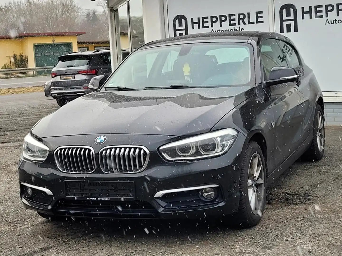 BMW 116 i Urban Line LED+T.-LEDER+MFL+TEMP+SHZ+PDC Noir - 2