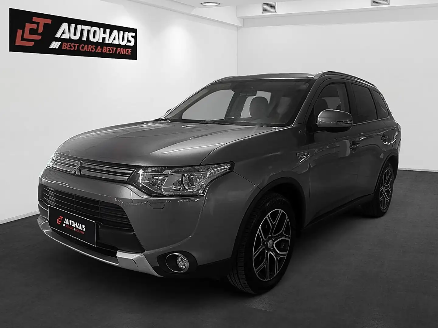 Mitsubishi Outlander 2,0 PHEV Instyle | SCHIEBEDACH | PICKERL BIS 03... Grau - 1