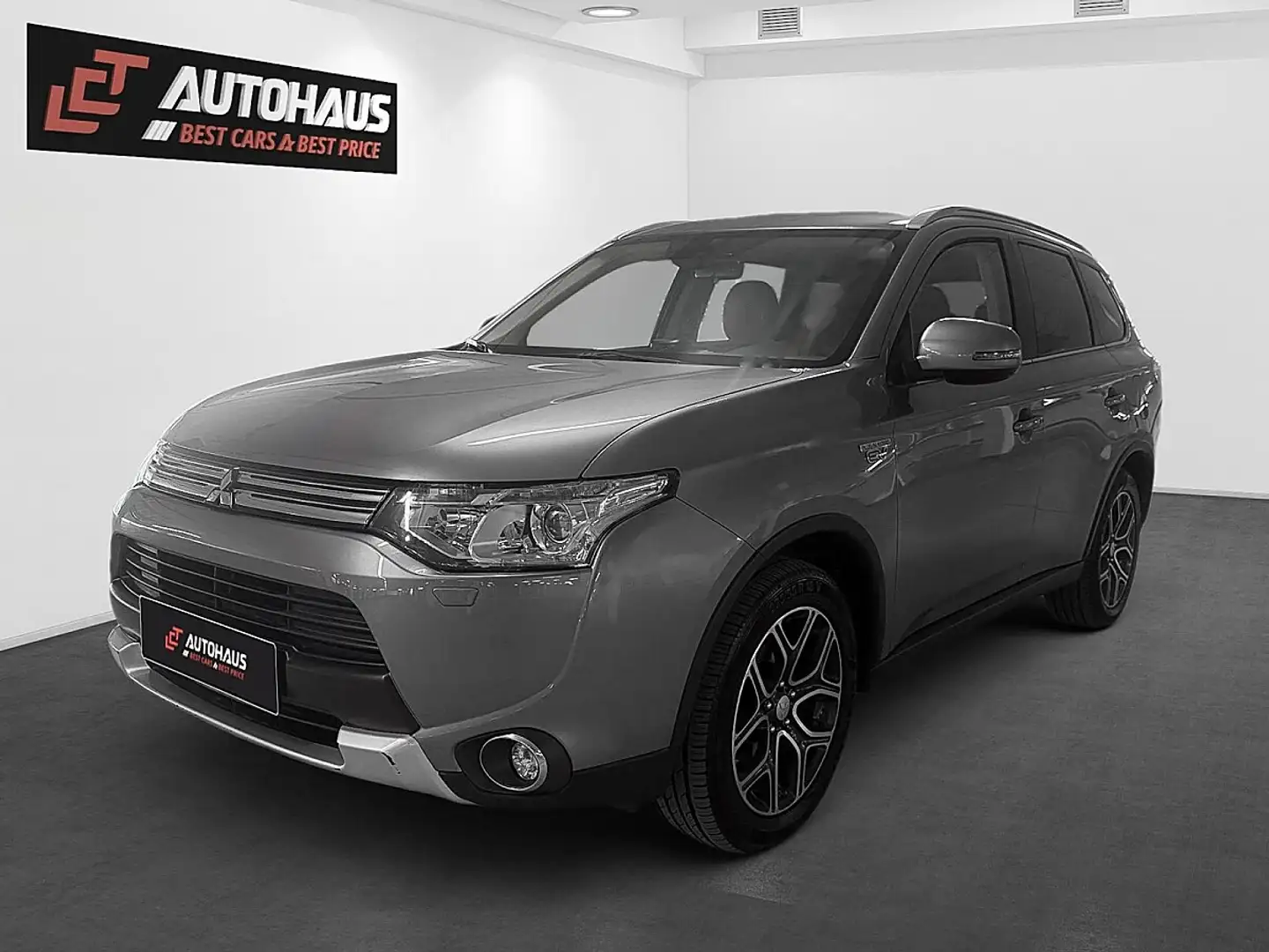 Mitsubishi Outlander 2,0 PHEV Instyle | SCHIEBEDACH | PICKERL BIS 03... Grau - 1