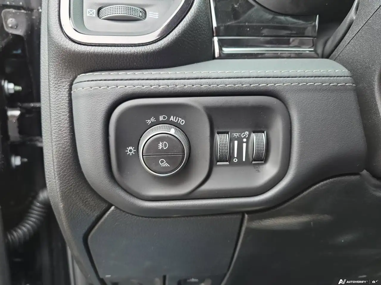RAM 3500 снимка RAM 3500