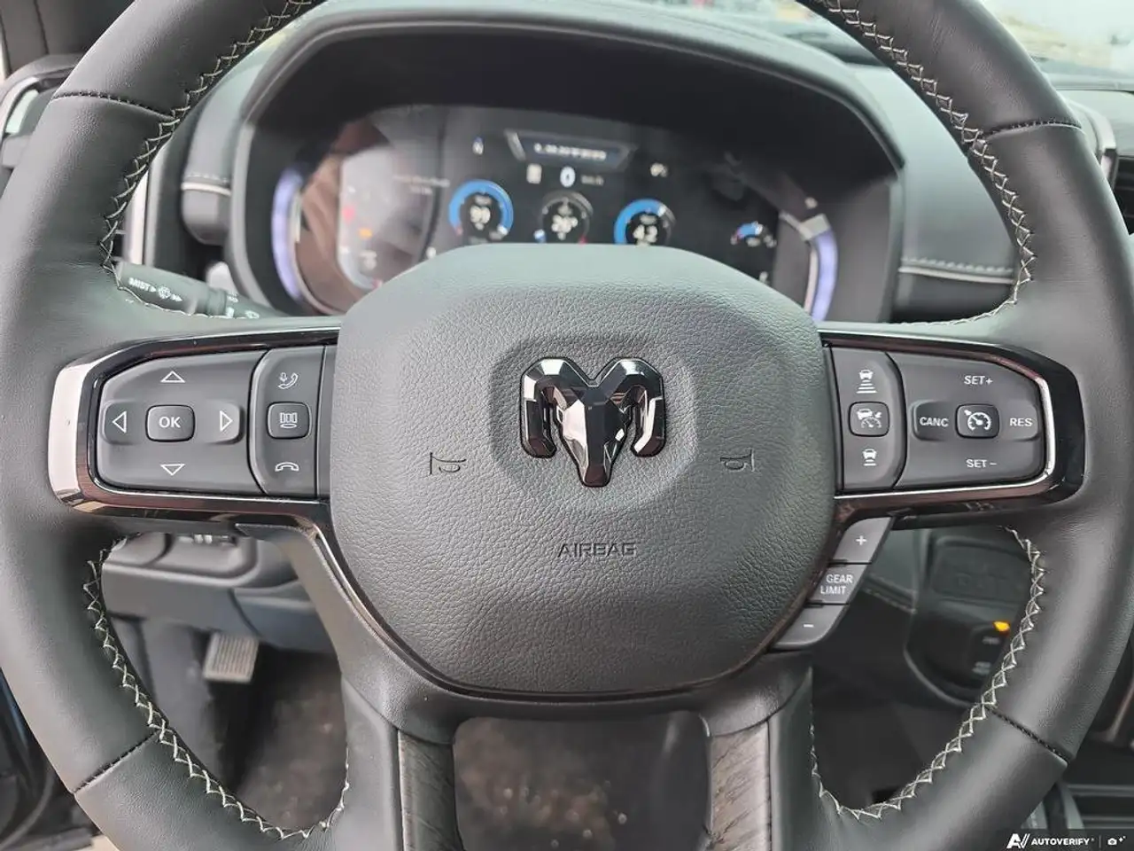 RAM 3500 снимка RAM 3500
