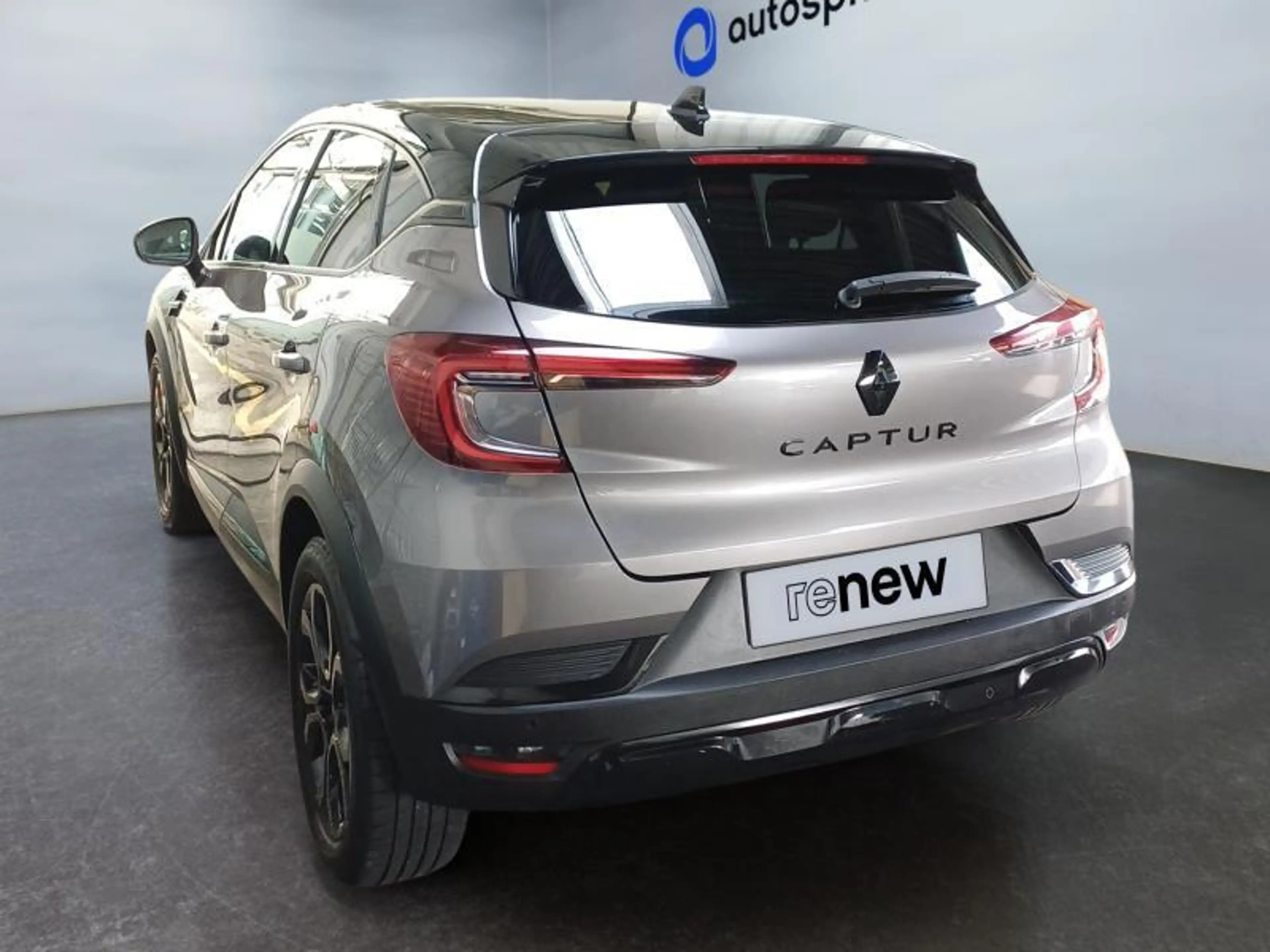 Renault Captur 1.33 TCe MHEV Rive Gauche EDC 140 Hp — photo 4