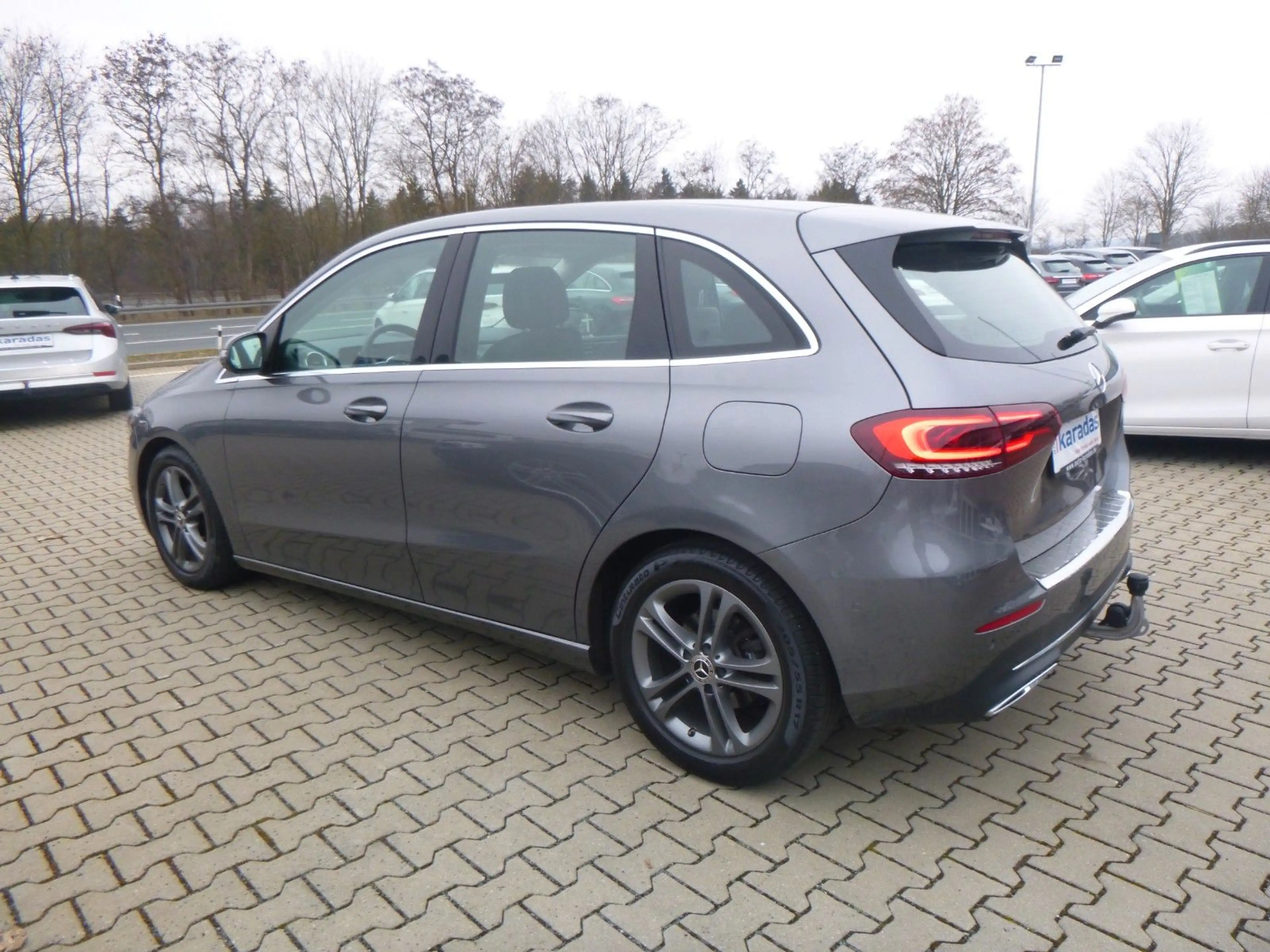 Mercedes-Benz B 180 AUT/AHK/NAV/KAM/PDC/LED — photo 4