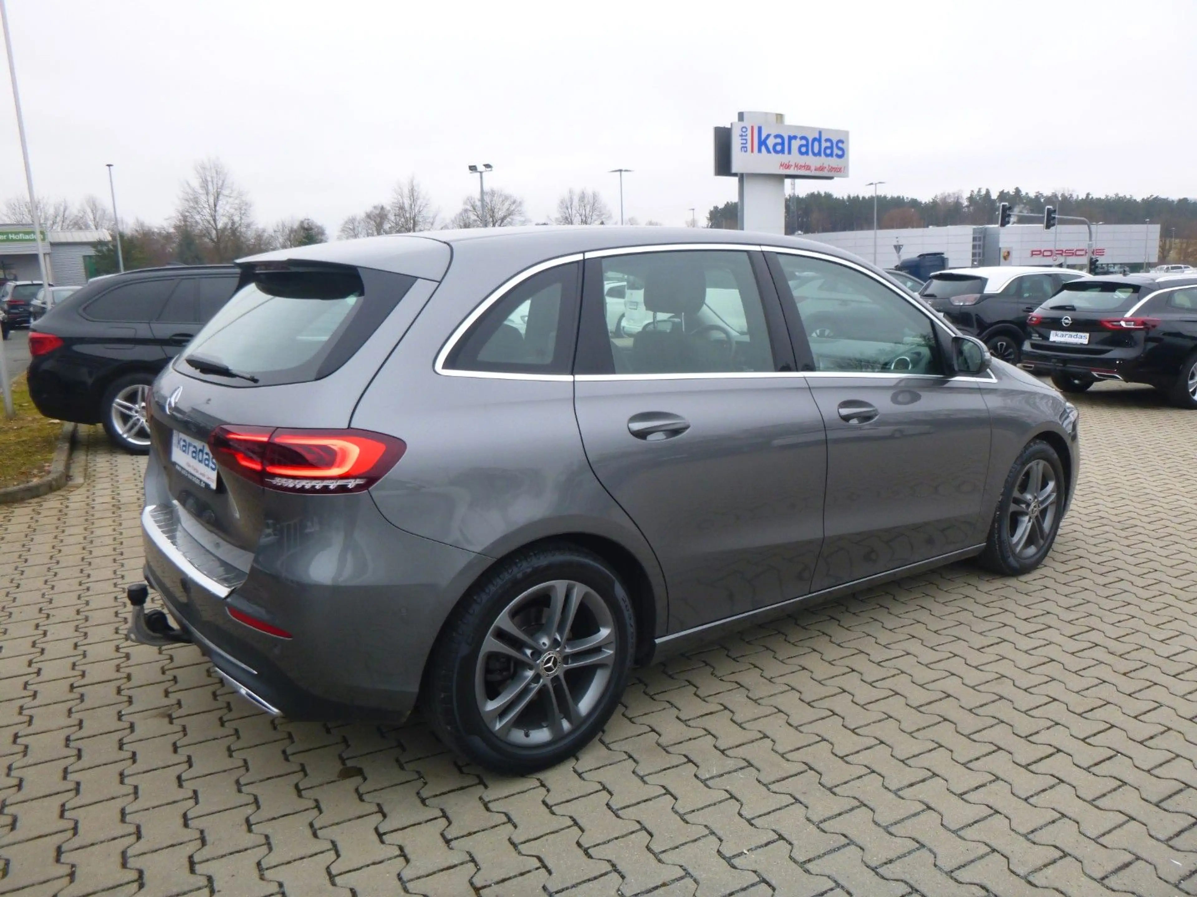 Mercedes-Benz B 180 AUT/AHK/NAV/KAM/PDC/LED — photo 7