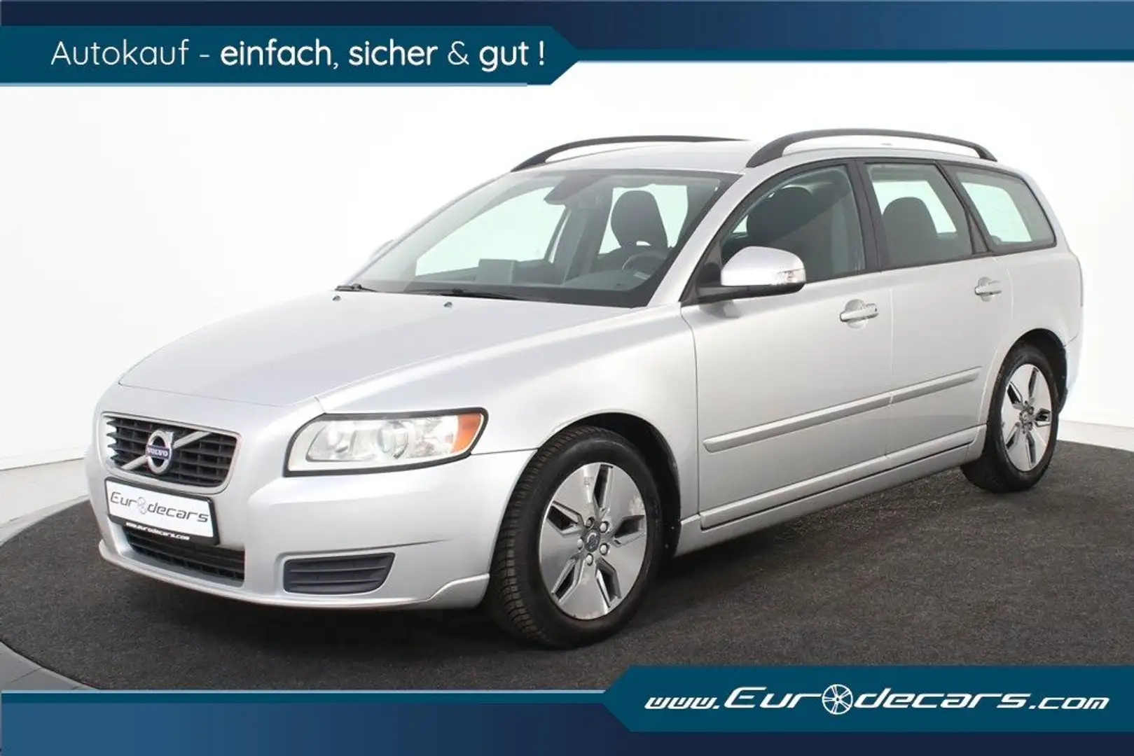 Volvo V50 D3 Momentum *Navi*PDC*AHK*SHZ* Argent - 1