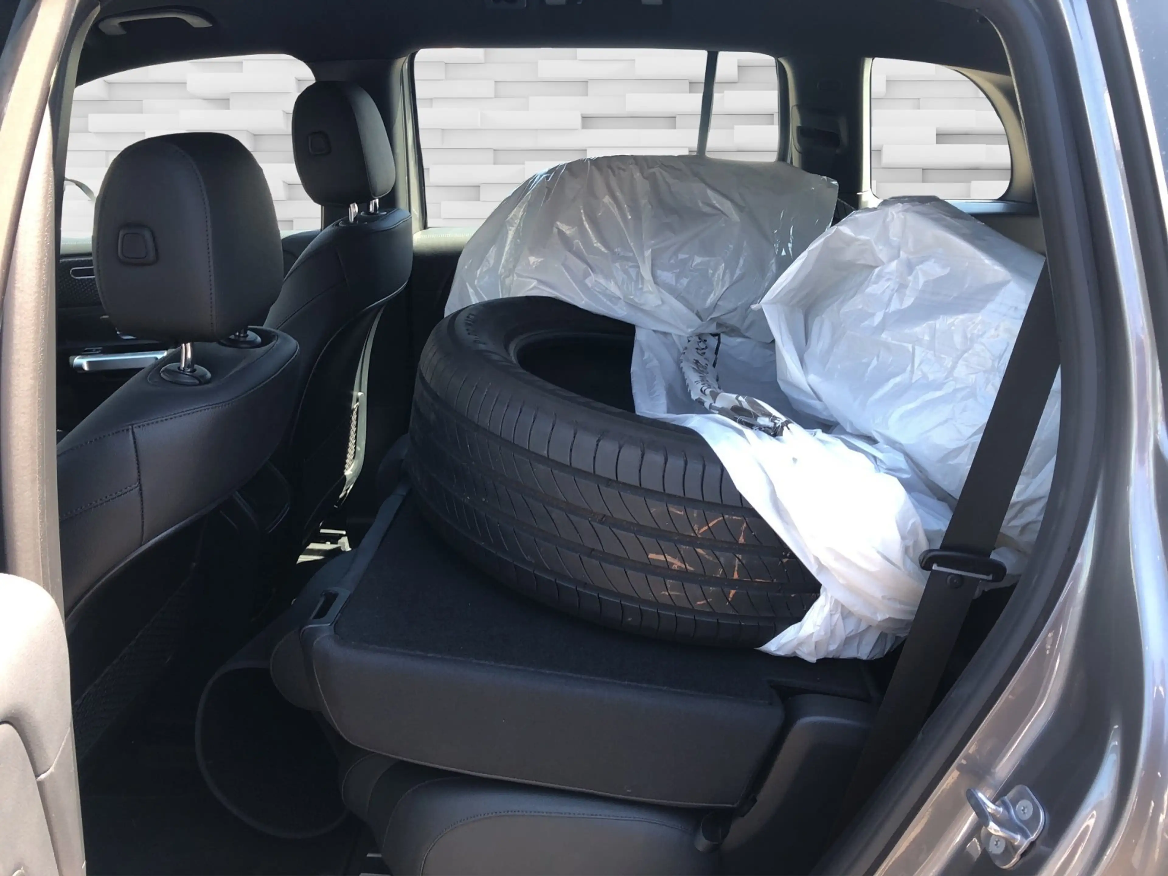 Mercedes-Benz EQB 250 + Progressive 7Sitz/Dist/Totw/Kamera/MBUX — photo 15