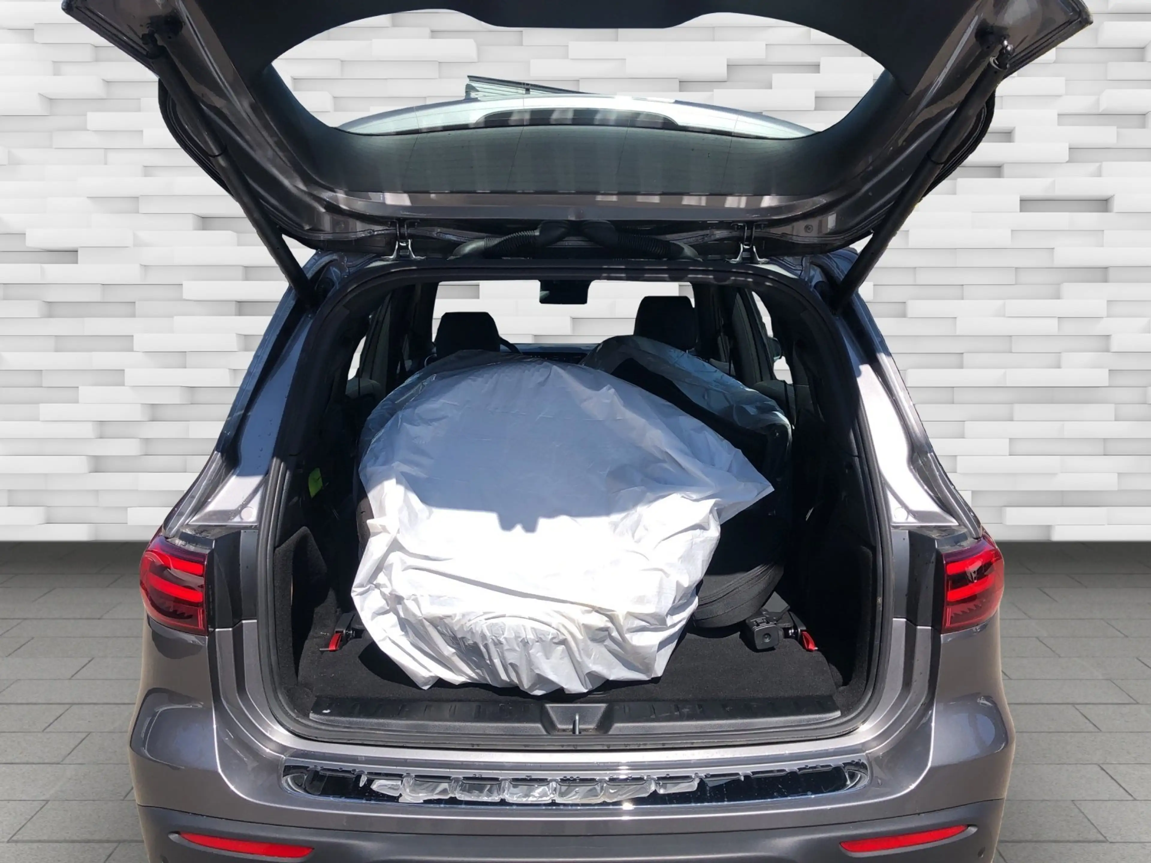 Mercedes-Benz EQB 250 + Progressive 7Sitz/Dist/Totw/Kamera/MBUX — photo 9