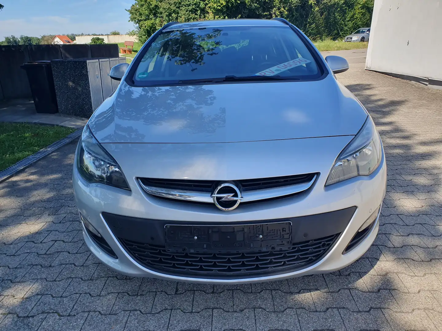 Opel Astra SPORTS TOURER Silber - 2