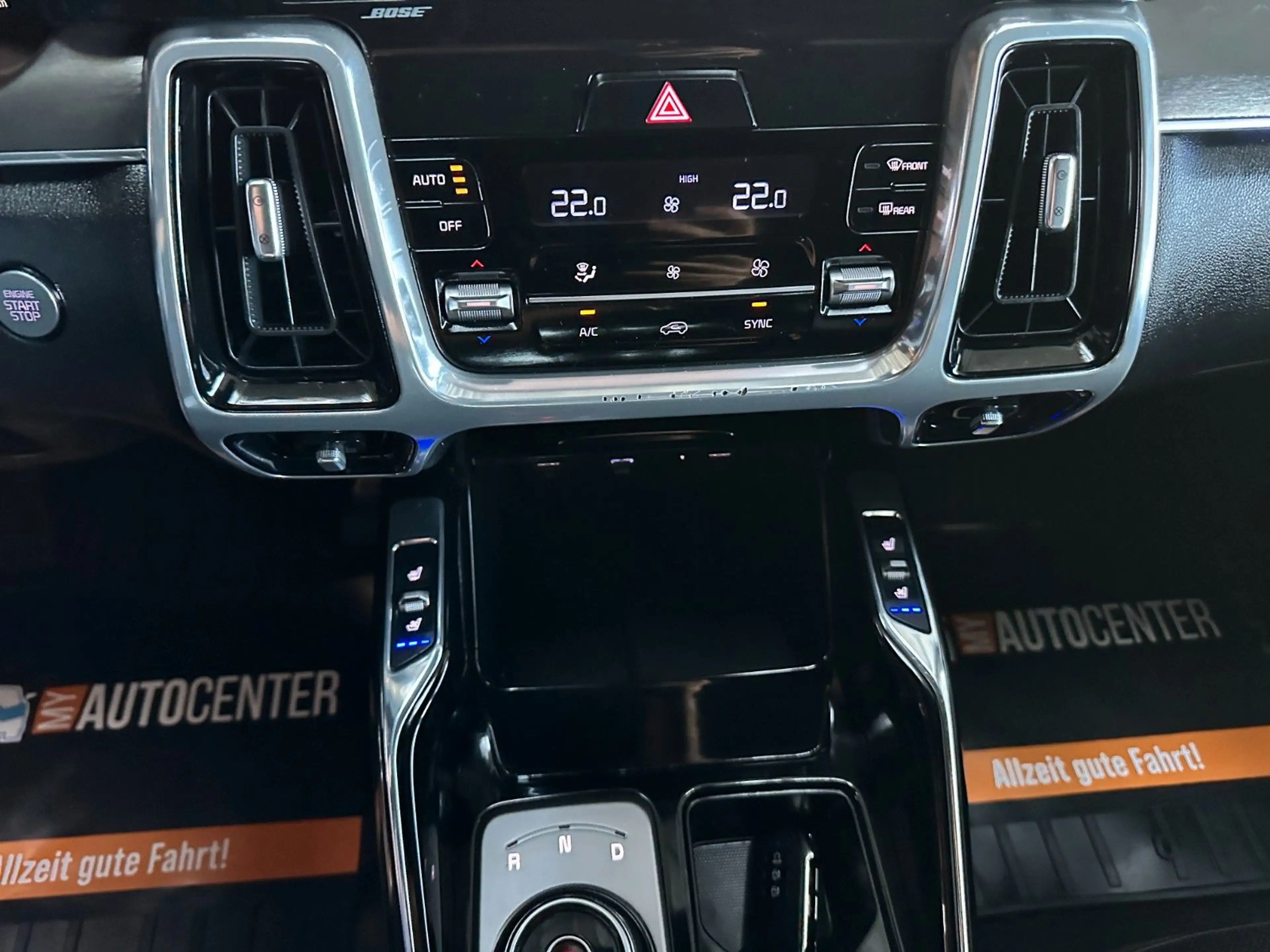 Kia Sorento *KEYLESS*MEMORY*HEADUP*360°TOTWINKEL(CAM) — photo 9