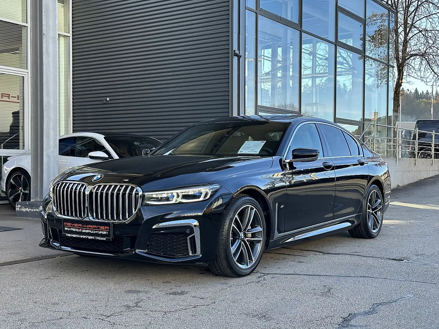 BMW 740 i Aut. Schwarz - 2