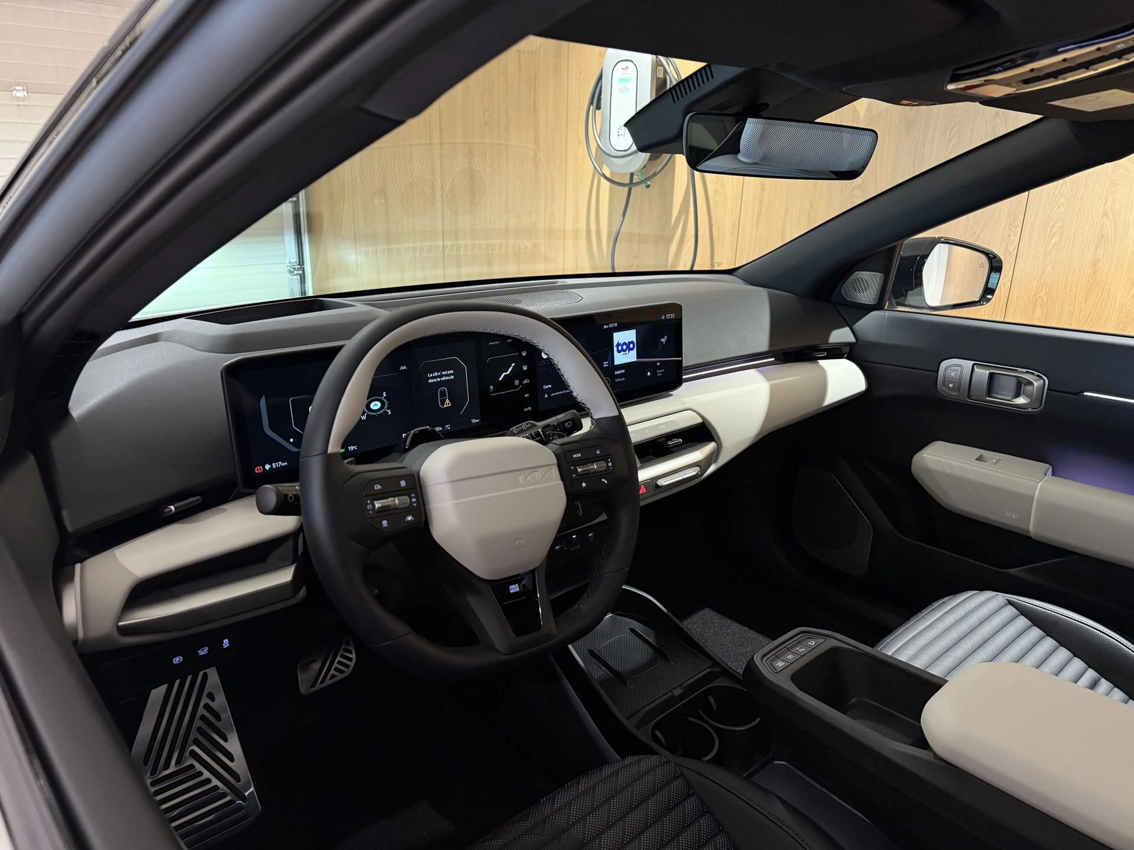 Kia EV4 GT Line + Pack Premium + Toit Ouvrant — photo 9