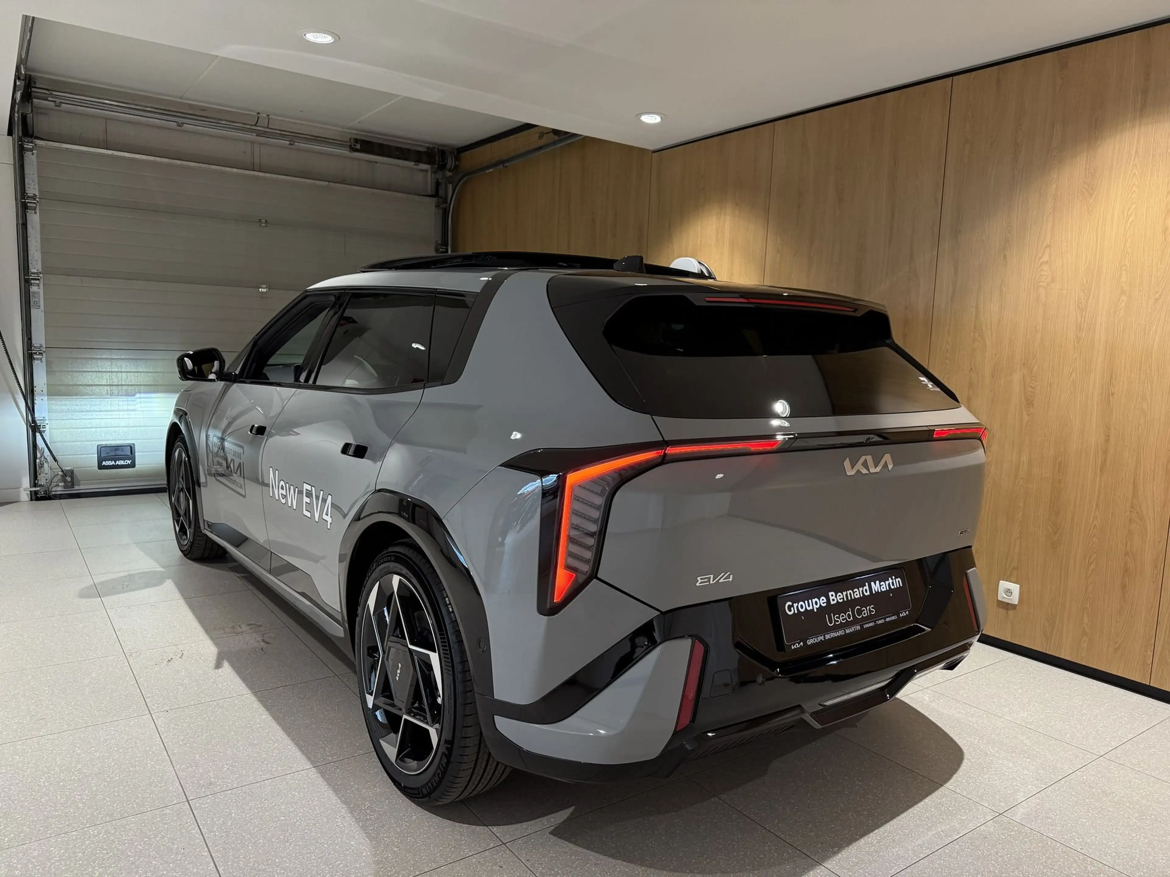 Kia EV4 GT Line + Pack Premium + Toit Ouvrant — photo 8
