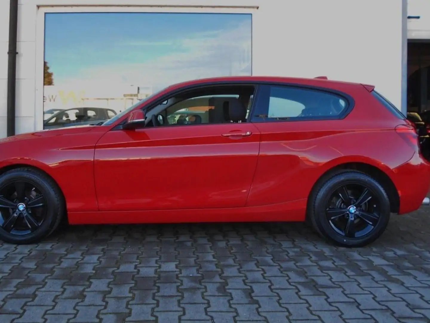 BMW 116 116i Essential Edition Essential Edition - 2