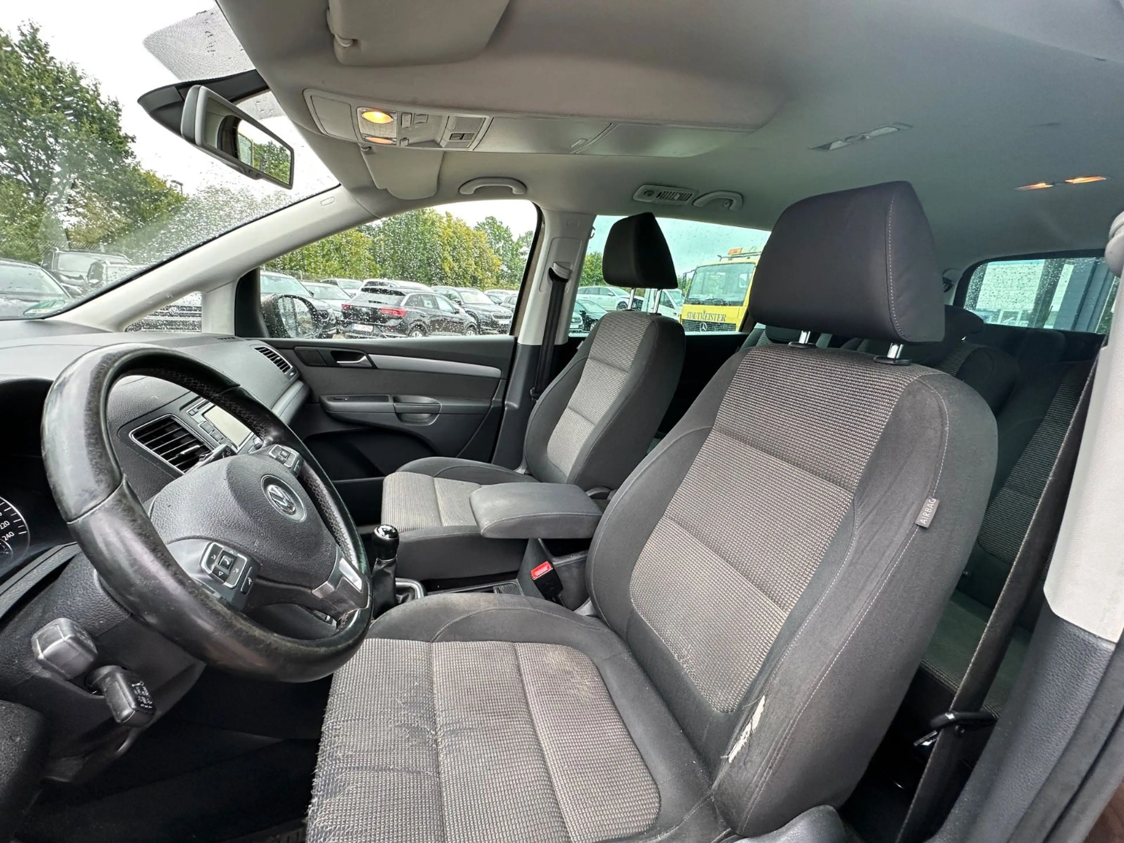 Volkswagen Sharan 2.0 TDI Comfortline*2.HAND*NAVI*7-SITZER* — photo 11