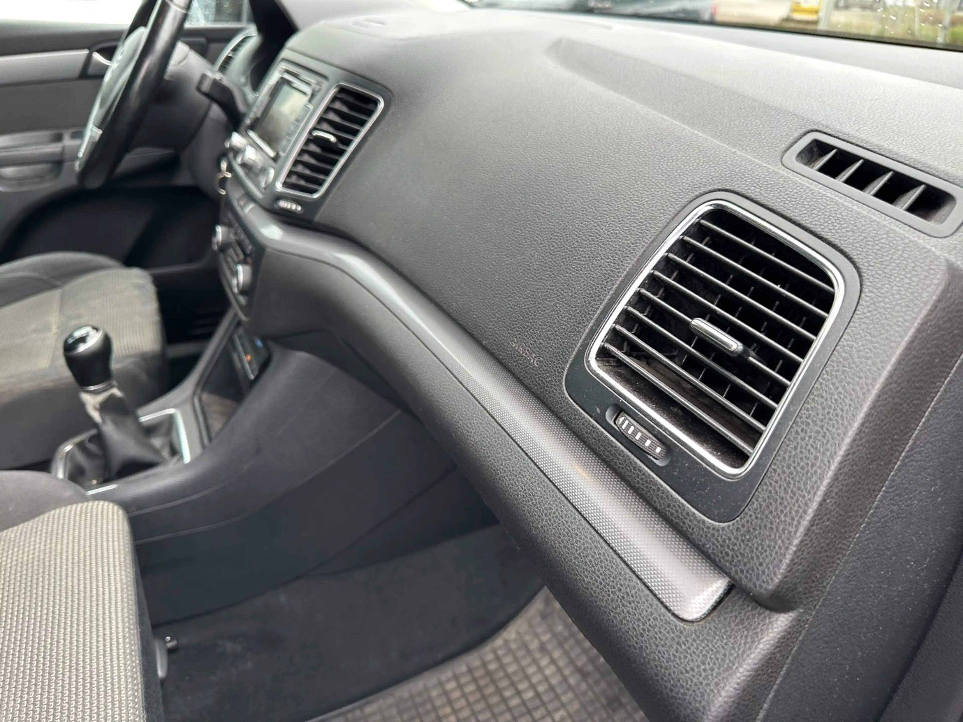 Volkswagen Sharan 2.0 TDI Comfortline*2.HAND*NAVI*7-SITZER* — photo 15