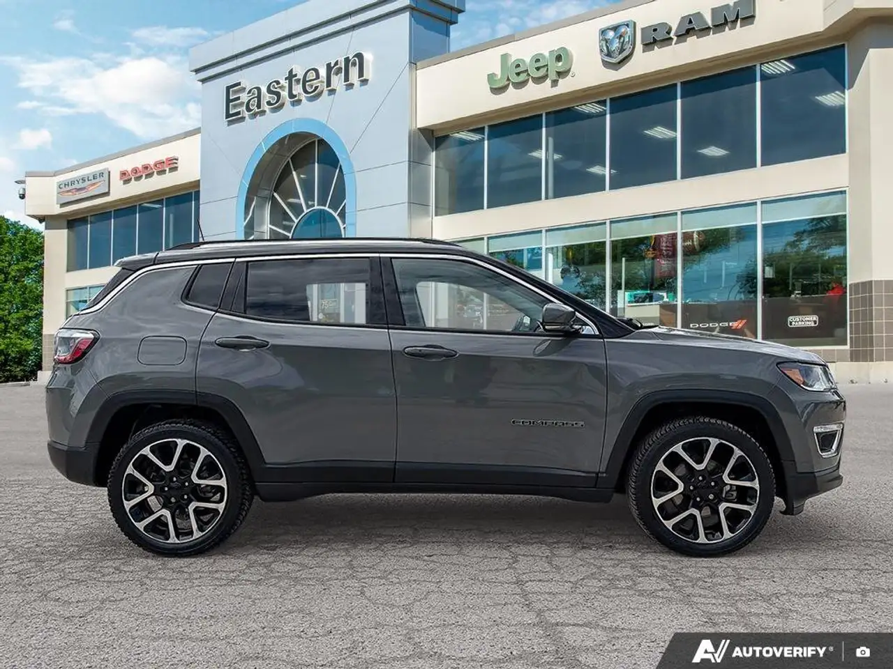 Jeep Compass photo Jeep Compass