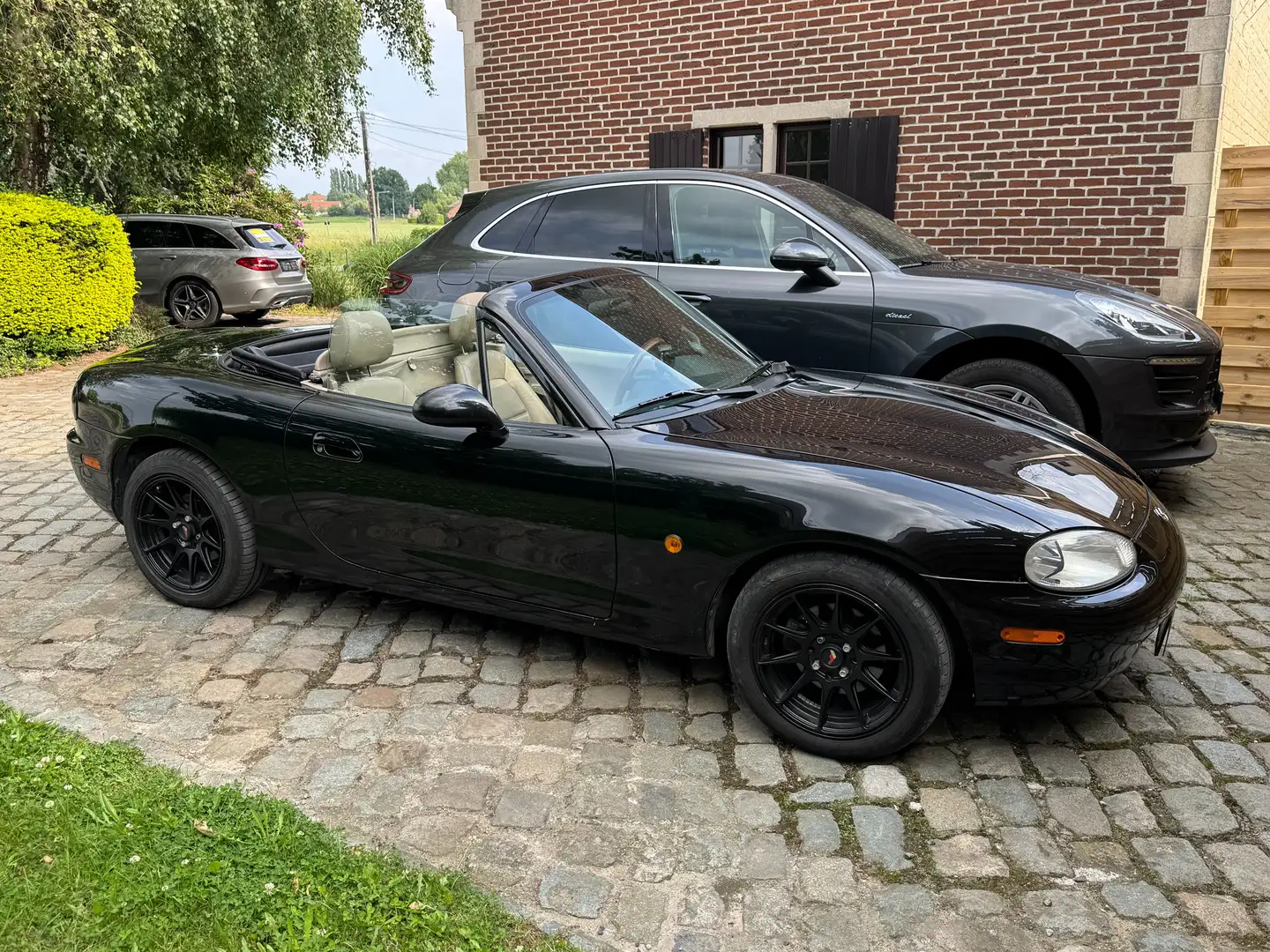 Mazda MX-5 1.8i 6V MIRACLE PACK NARDI TORINO Noir - 2