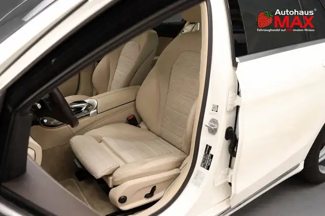 Mercedes-Benz 250 view 15