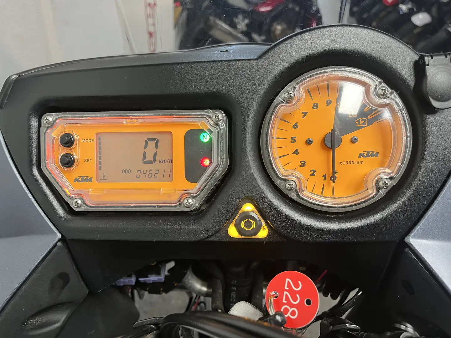 KTM 990 Adventure ABS - 2
