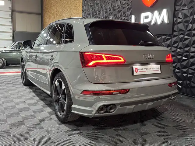 Audi SQ5 view 9