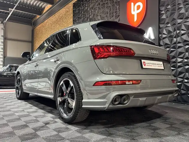Audi SQ5 view 6