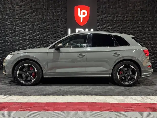 Audi SQ5 view 5