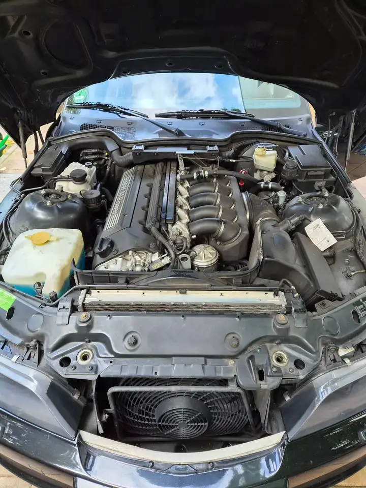 BMW Z3 M Liebhaberstück: BMW Z3 M Roadster in Schwarz Metallic, foto 11