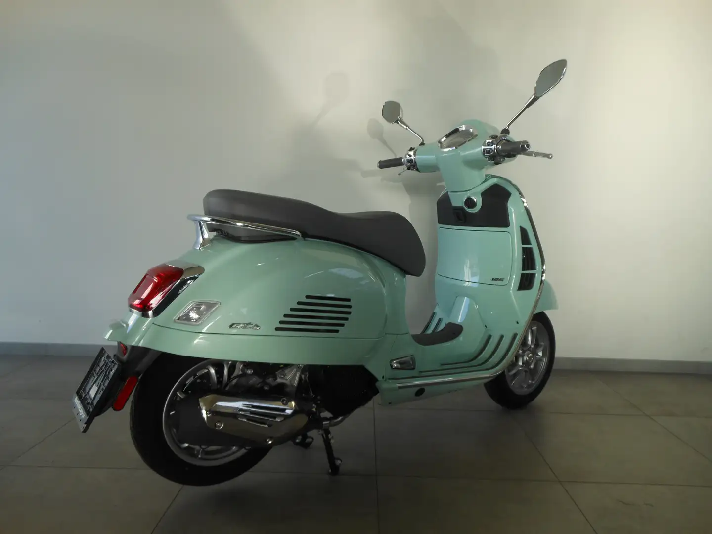 Vespa GTS 125 EURO 5+ Verde - 2