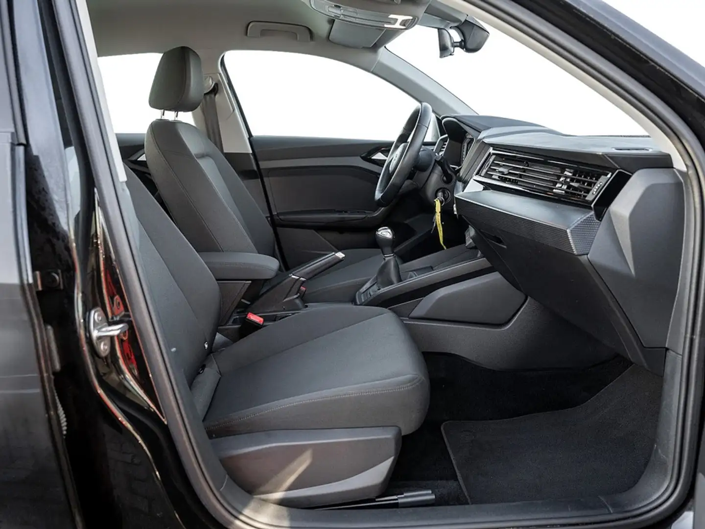 Audi A1 Sportback 25 TFSI LED SHZ ALU KLIMAAUTOMAT Schwarz - 2