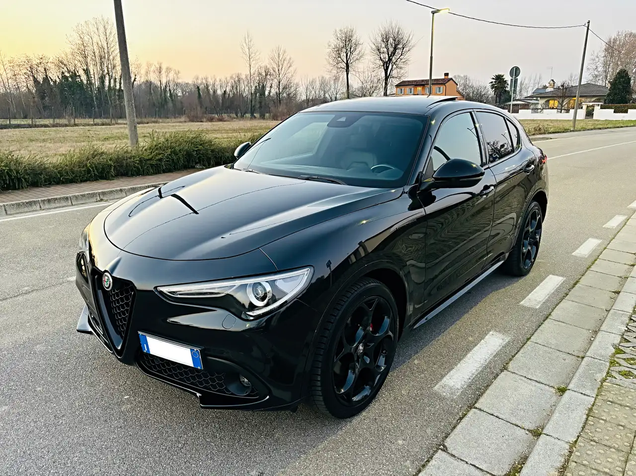 Alfa Romeo Stelvio 2023 — фото 7